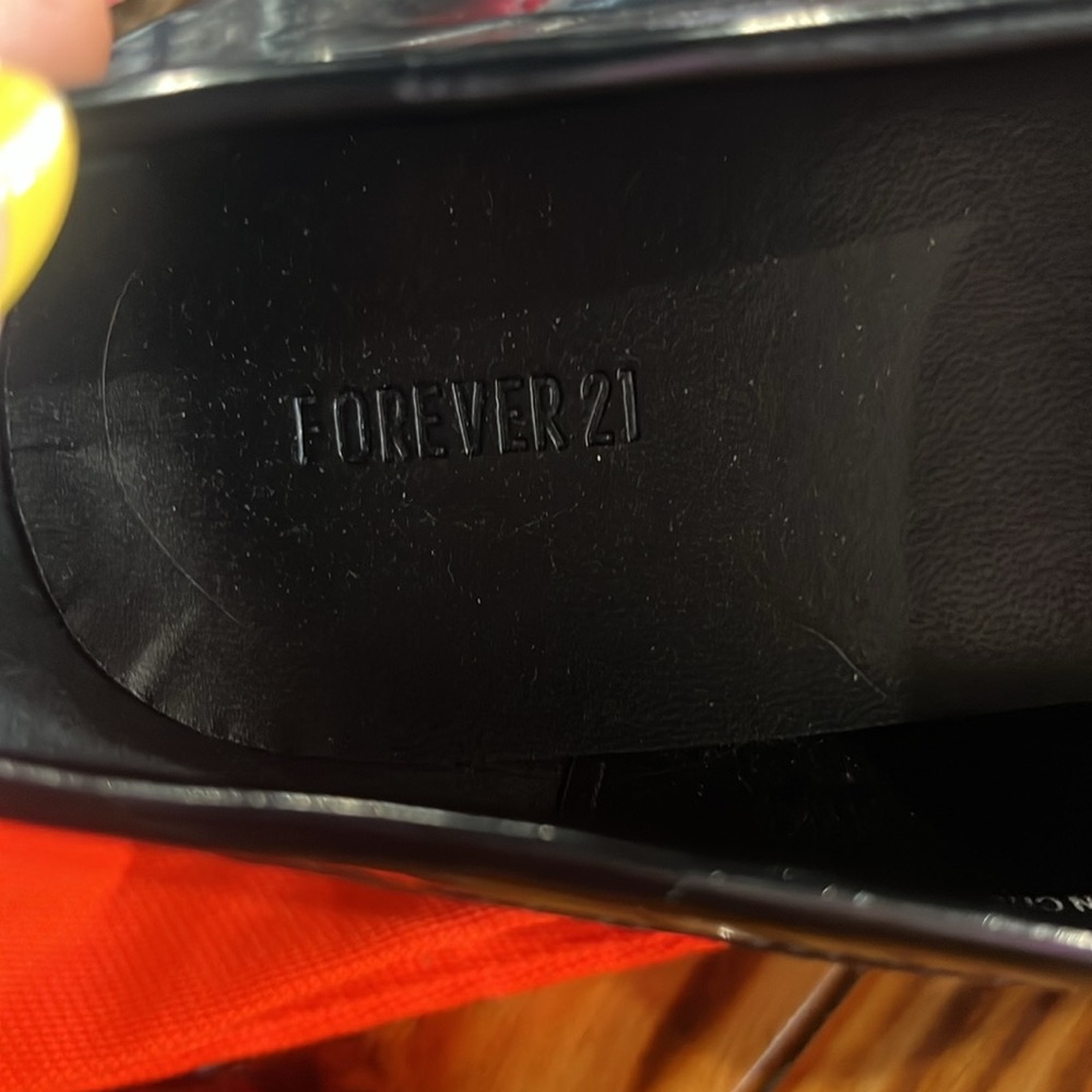 Forever 21 loafers - Picture 3 of 5